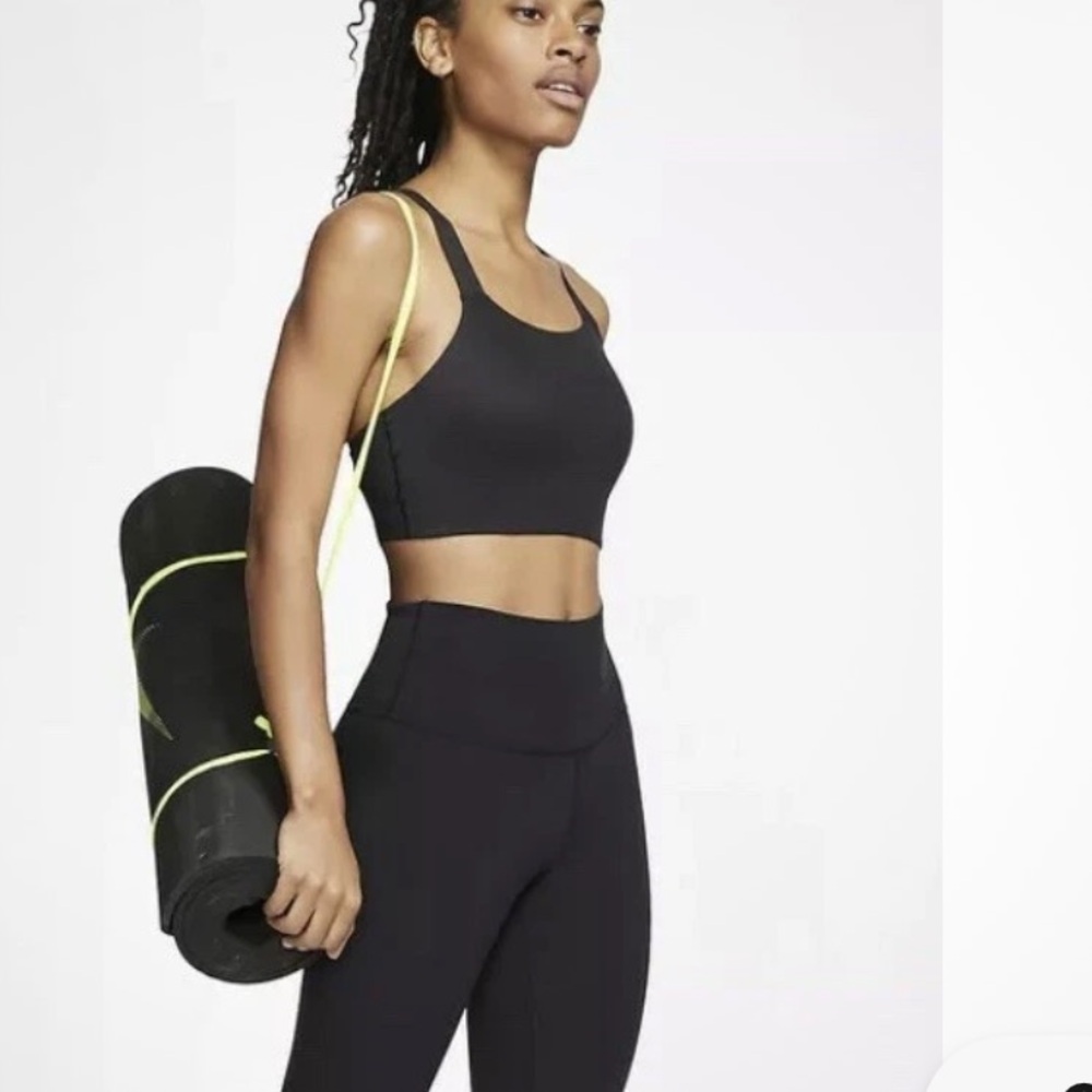 Nike Swoosh Sports Bra black unpadded size small